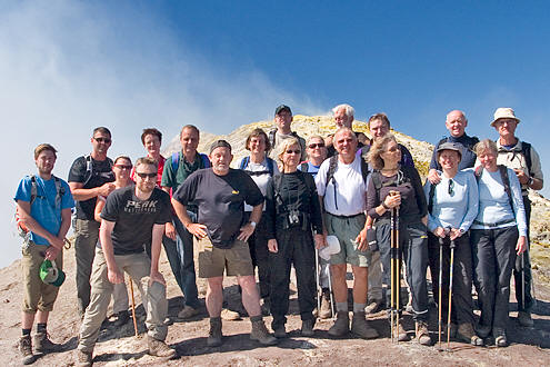 Topas gruppefoto på toppen af Etna, Sicilien, 27. Juli, 2007.