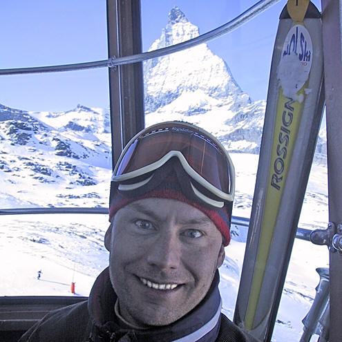 Undertegnede i Zermatt, Schweiz 2006. Matterhorn i baggrunden.