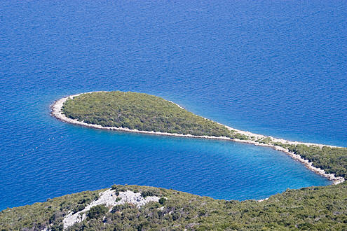 Lille halvø ved byen Osor på øen Lošinj.